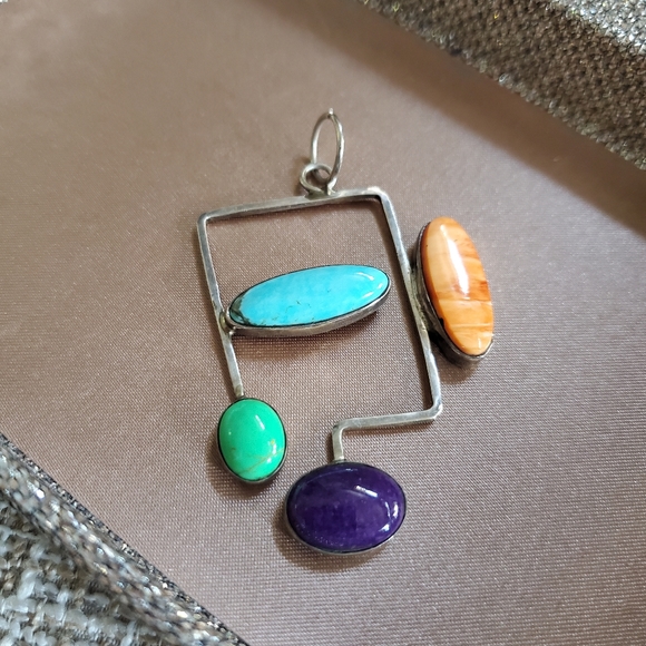 Sterling Artisan Gemstone Pendant - Picture 4 of 9